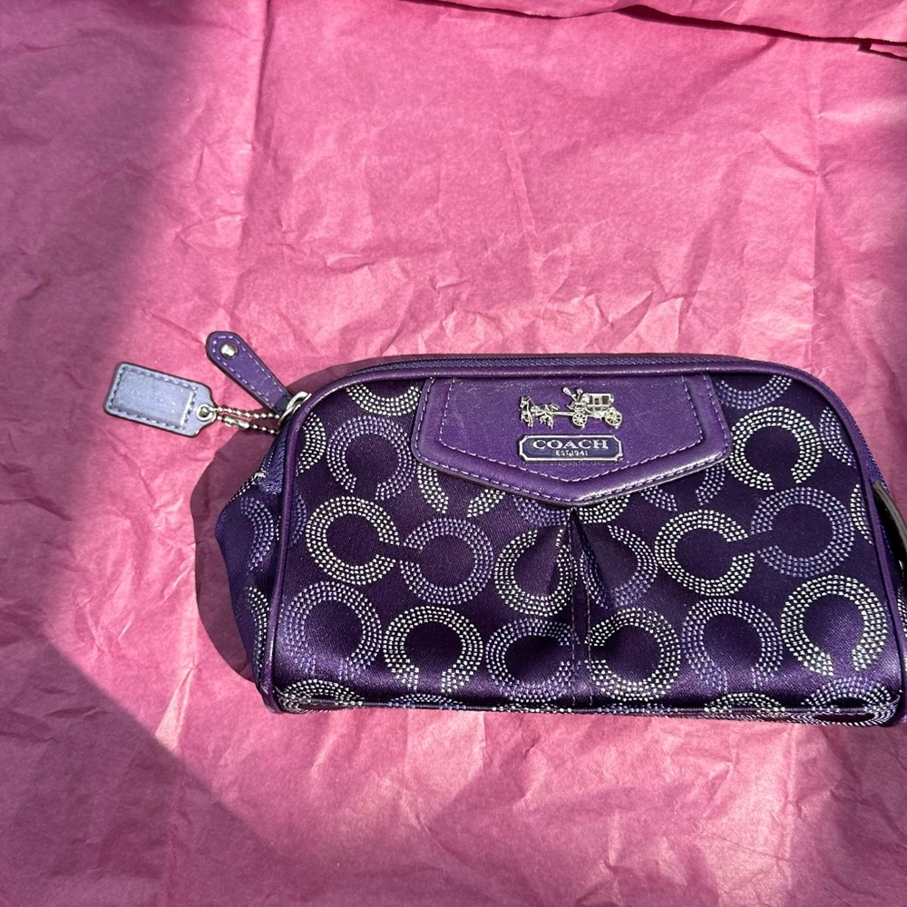 𝓹𝓾𝓻𝓹𝓵𝓮 𝓒𝓸𝓪𝓬𝓱 𝓬𝓸𝓼𝓶𝓮𝓽𝓲𝓬 𝓬𝓪𝓼𝓮 - Picture 2 of 12